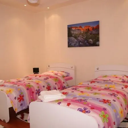 5 Star With Majestic Views, 1036 Вилла